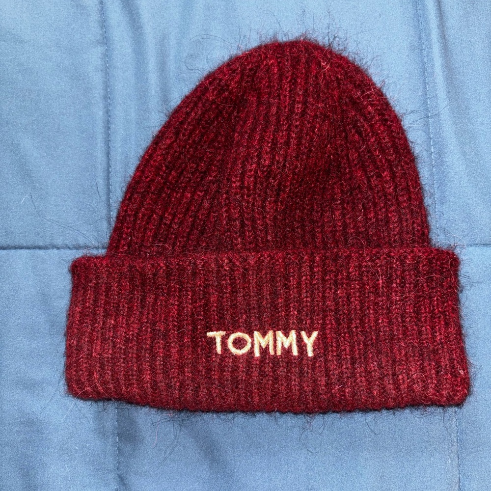 Tommy Hilfiger Bordeaux Knit Beanie